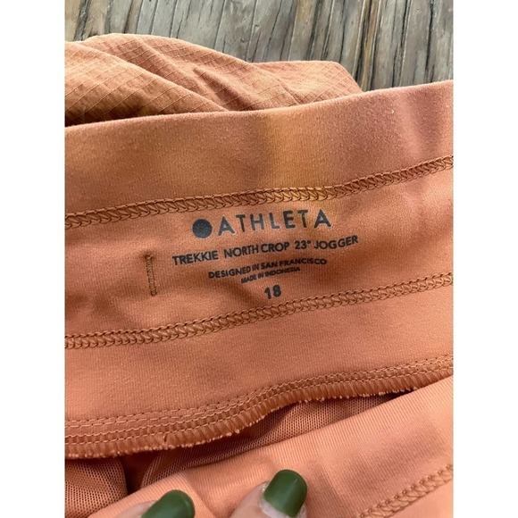 Athleta Trekkie North Crop 23" Jogger - Picture 6 of 7